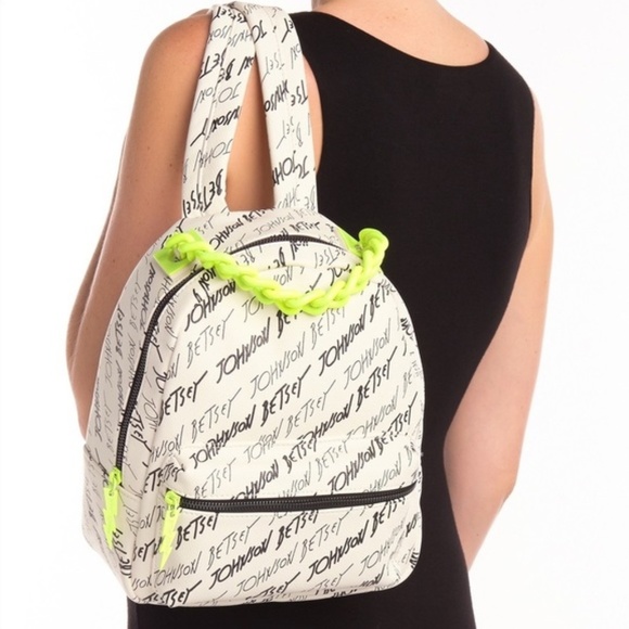 Betsey Johnson Handbags - Betsey Johnson OFF THE CHAIN BACKPACK